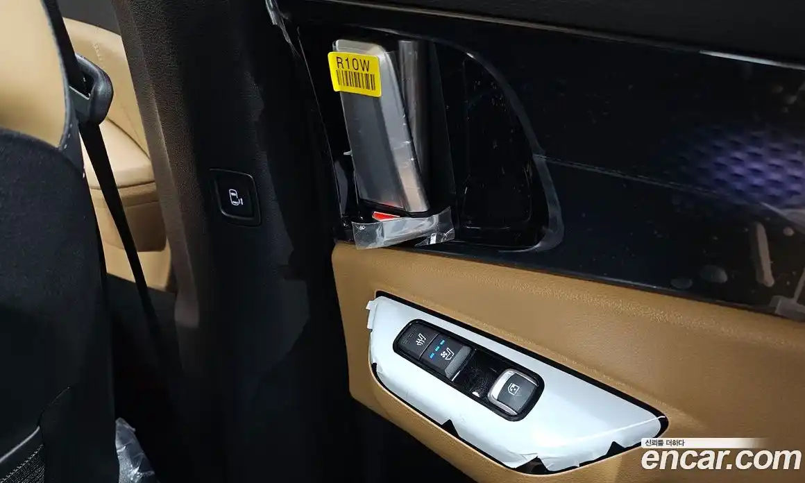 Kia Canival 2023 3.5 Автомат в Москве № 115575, фото 17