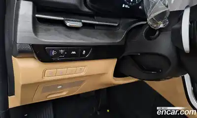 Kia Canival 2023 3.5 Автомат в Москве № 115575, миниатюра 5