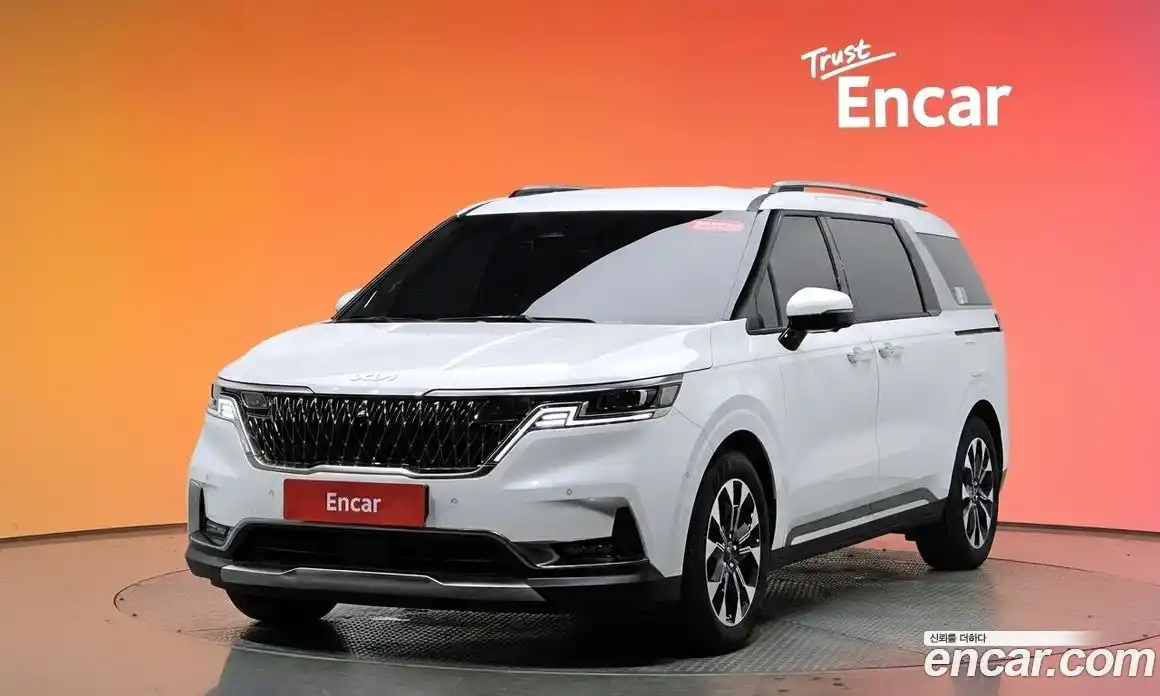 Kia Canival 2023 3.5 Автомат в Москве № 115575, фото 10