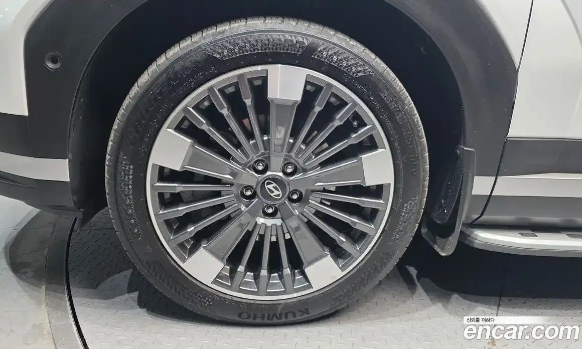 Hyundai Santa Fe 2024 1.6 Автомат в Москве № 117709, фото 13