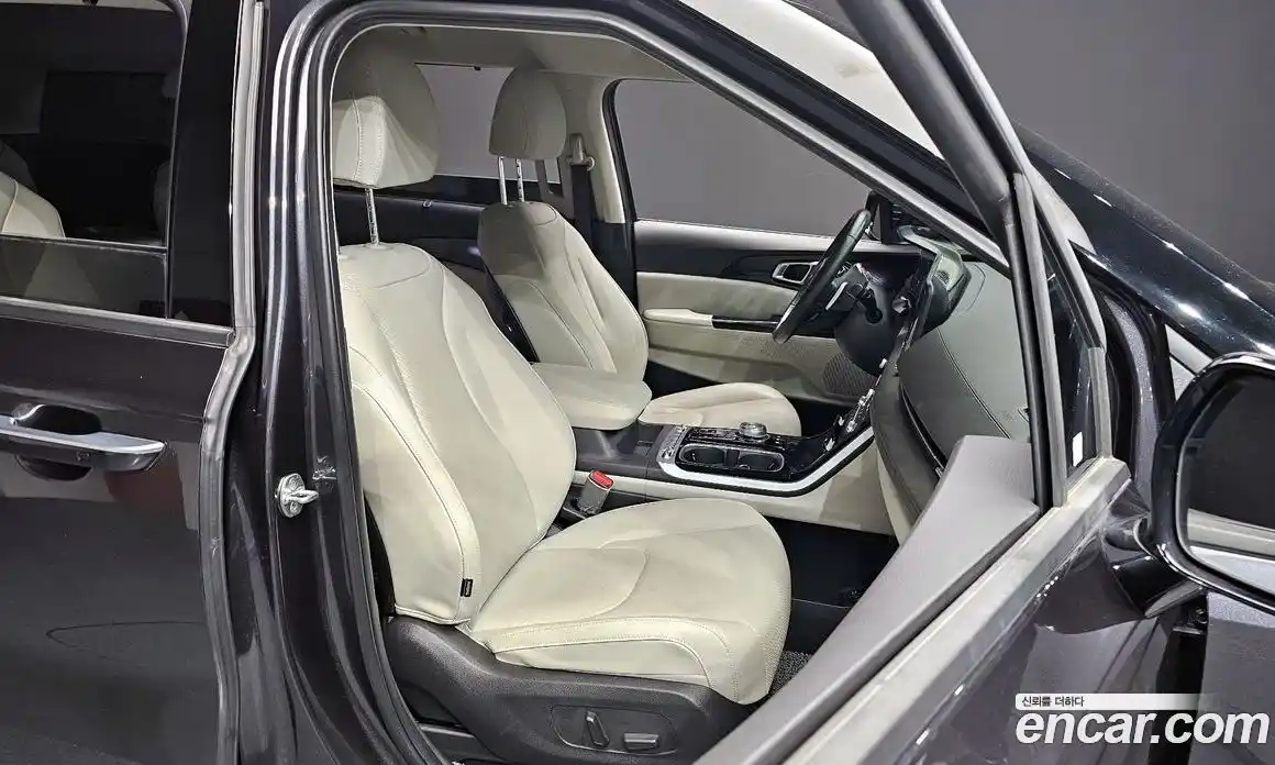 Kia Canival 2022 2.2 Автомат в Москве № 124212, фото 12