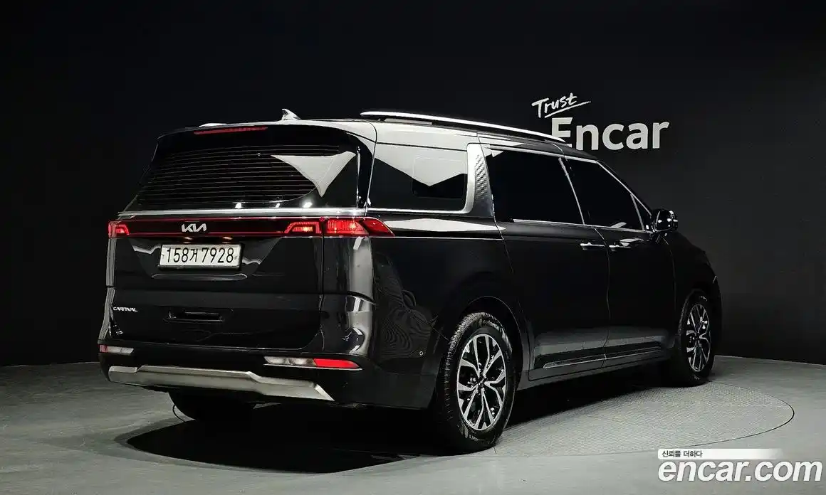 Kia Canival 2022 2.2 Автомат в Москве № 124212, фото 15