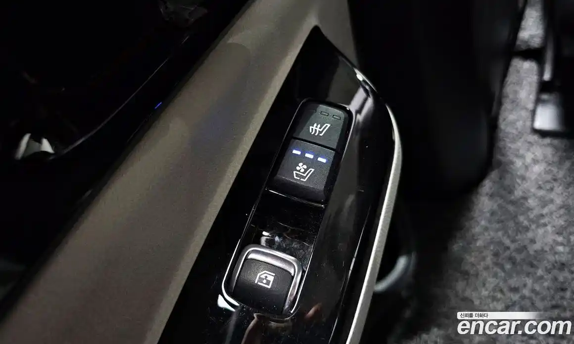 Kia Canival 2022 2.2 Автомат в Москве № 124212, фото 18