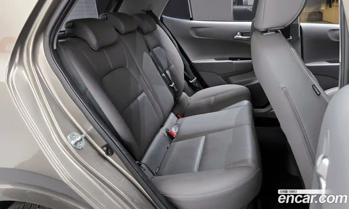 Kia Morning 2021 1.0 Автомат в Москве № 124367, фото 18