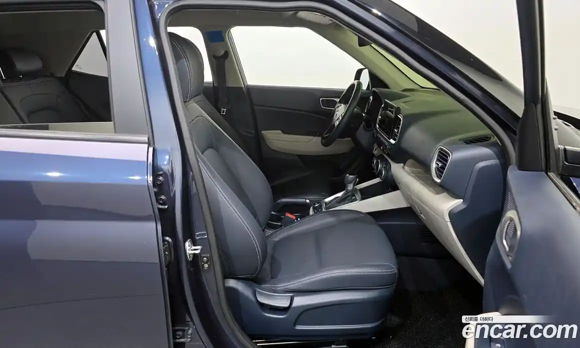 Hyundai Venue 2021 1.6 Автомат в Москве № 124500, фото 11