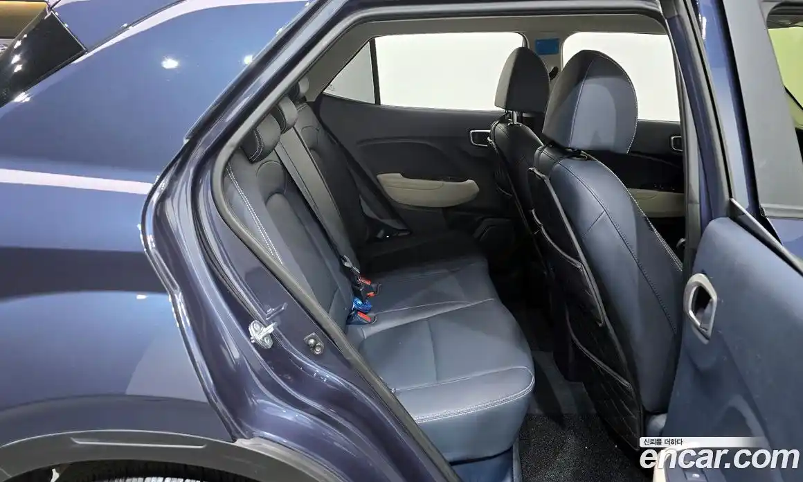 Hyundai Venue 2021 1.6 Автомат в Москве № 124500, фото 12