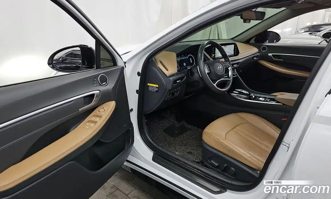 Hyundai Sonata 2020 2.0 Автомат в Москве № 126551, фото 4