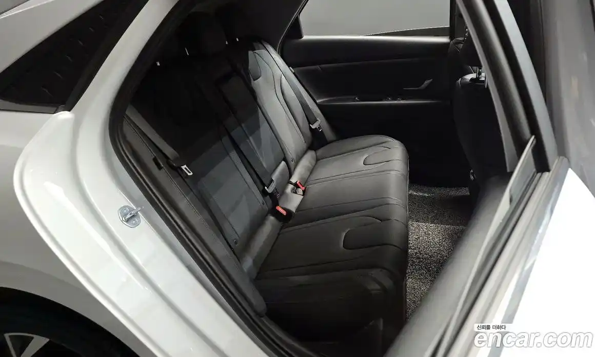 Hyundai Avante 2024 1.6 Автомат в Москве № 129722, фото 13