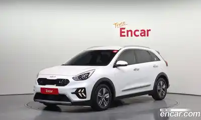 Kia Niro 2022 1.6 Автомат в Москве № 132612, миниатюра 3