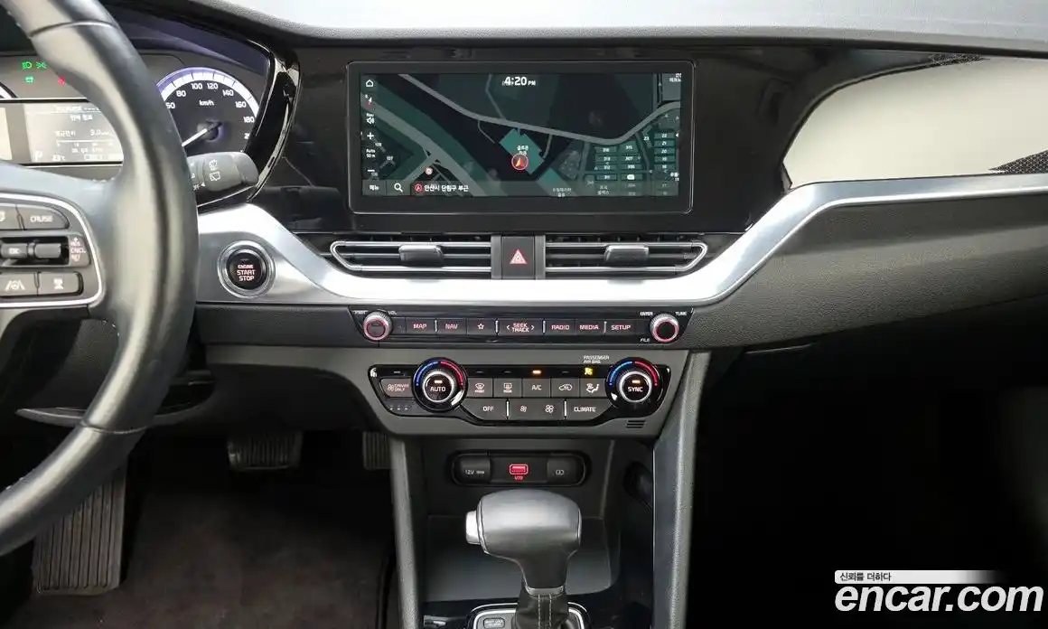 Kia Niro 2022 1.6 Автомат в Москве № 132612, фото 5