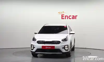 Kia Niro 2022 1.6 Автомат в Москве № 132612, миниатюра 6