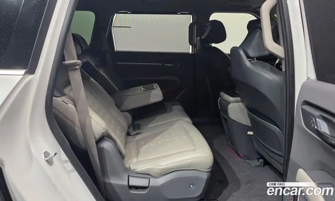 Kia EV9 2024 0.2 Автомат в Москве № 133015, фото 1