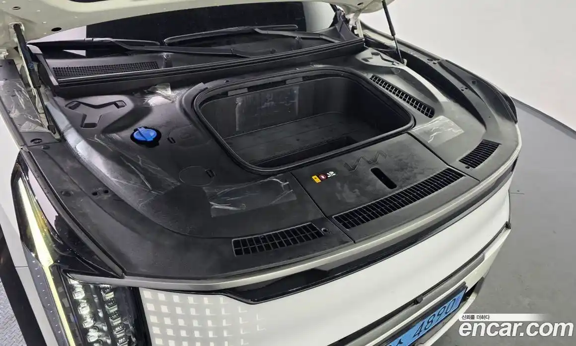 Kia EV9 2024 0.2 Автомат в Москве № 133015, фото 17