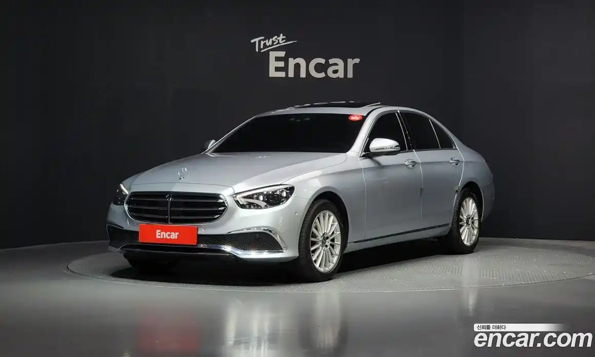 Mercedes-Benz E-Class 2023 1.9 Автомат в Москве № 135235, фото 12
