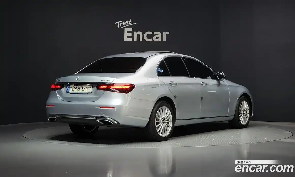 Mercedes-Benz E-Class 2023 1.9 Автомат в Москве № 135235, фото 4