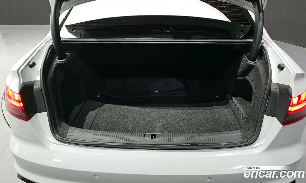 Audi A4 2021 2.0 Автомат в Москве № 140342, фото 9