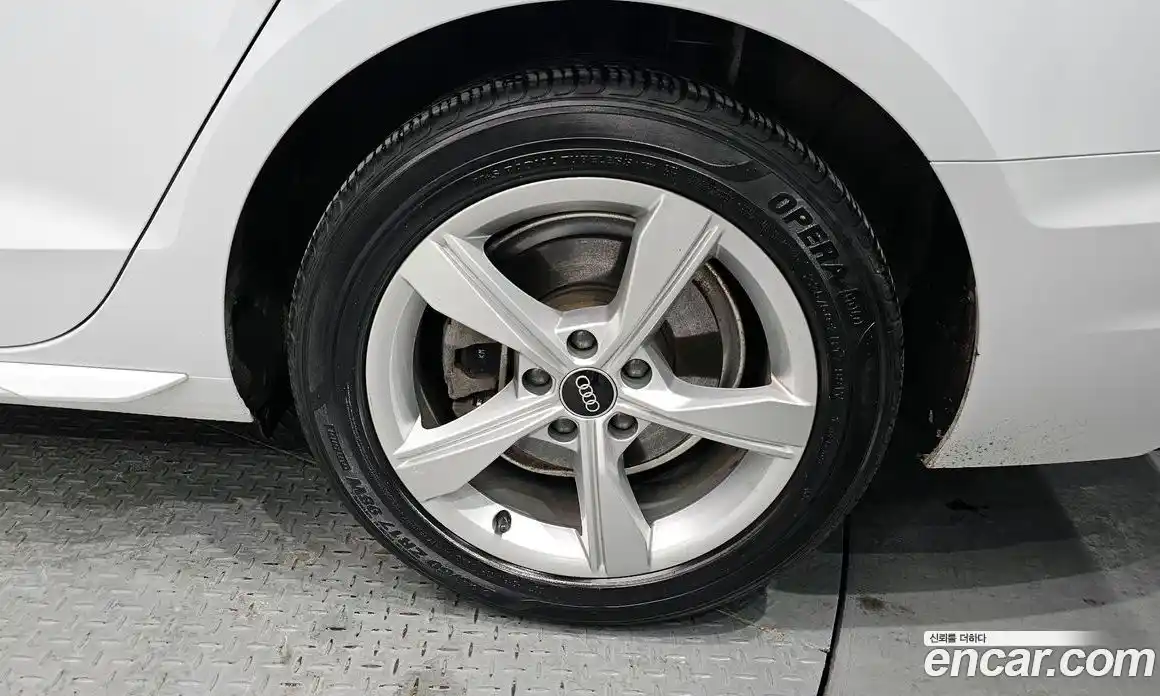 Audi A4 2021 2.0 Автомат в Москве № 140342, фото 10