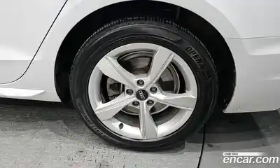 Audi A4 2021 2.0 Автомат в Москве № 140342, миниатюра 10