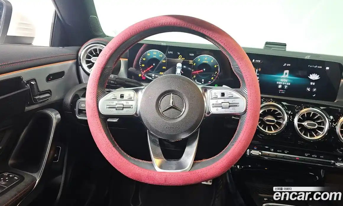 Mercedes-Benz CLA-Class 2021 2.0 Автомат в Москве № 141128, фото 11