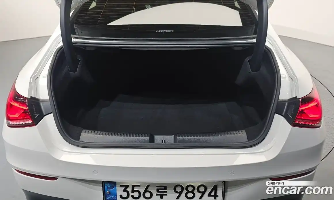 Mercedes-Benz CLA-Class 2021 2.0 Автомат в Москве № 141128, фото 4