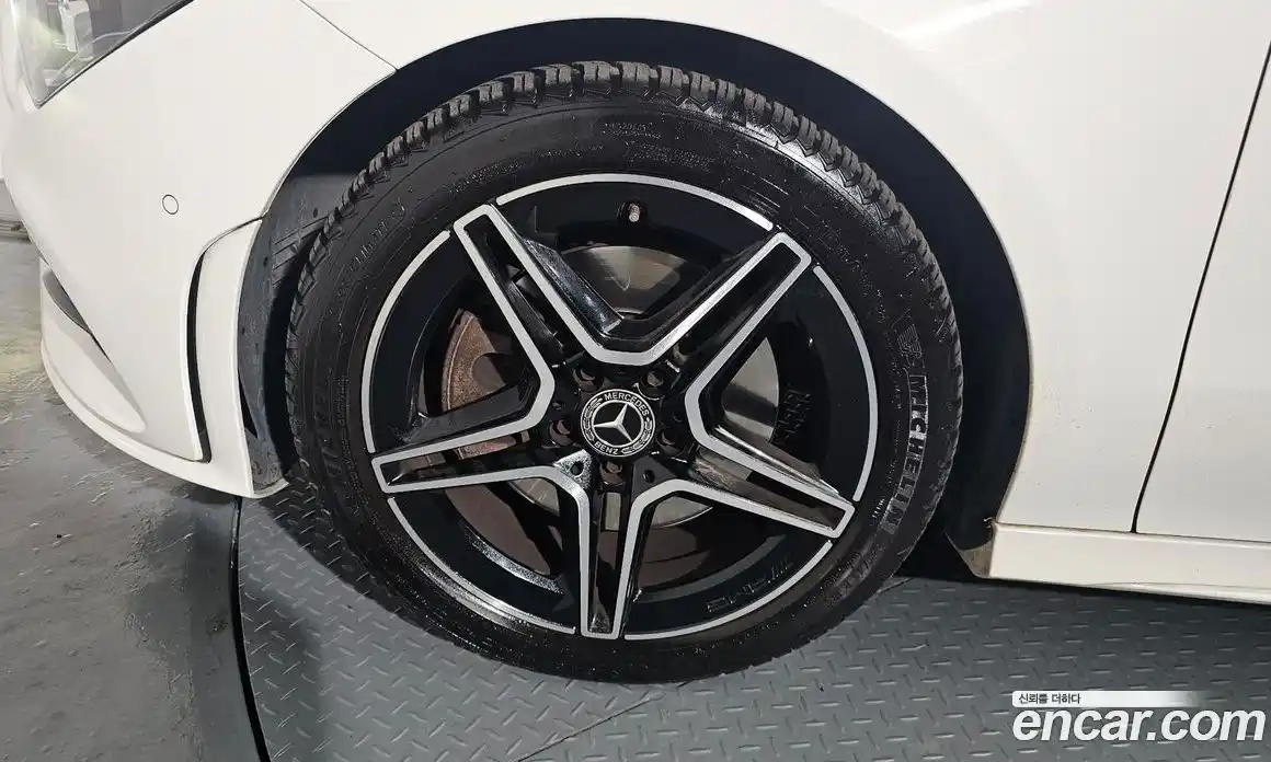 Mercedes-Benz CLA-Class 2021 2.0 Автомат в Москве № 141128, фото 10