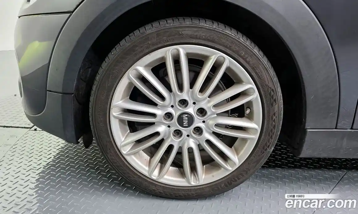 Mini Cooper 2016 2.0 Автомат в Москве № 145816, фото 20