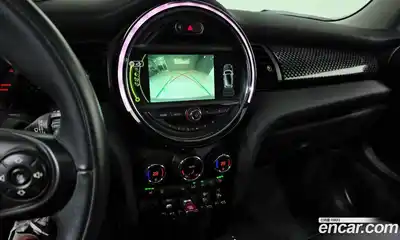 Mini Cooper 2016 2.0 Автомат в Москве № 145816, миниатюра 10