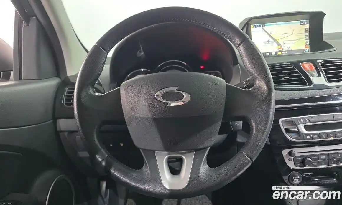 Renault SM3 2016 1.6 Автомат в Москве № 148097, фото 10