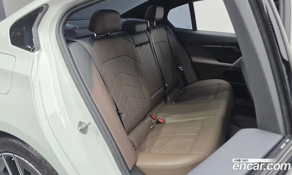 BMW 5-Series 2025 2.0 Автомат в Москве № 153621, фото 14