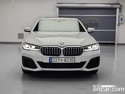 BMW 5-Series 2021 2.0 Автомат в Москве № 158437, миниатюра 2
