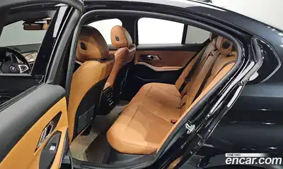 BMW 3-Series 2022 2.0 Автомат в Москве № 158701, миниатюра 9