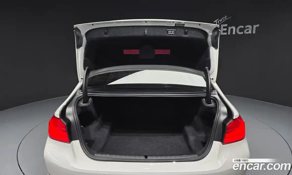 BMW 5-Series 2019 2.0 Автомат в Москве № 158875, фото 20