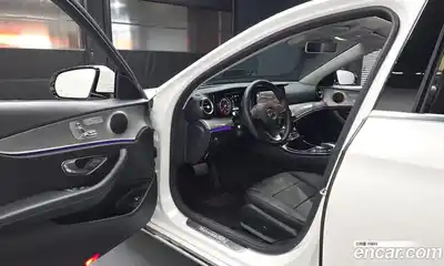Mercedes-Benz E-Class 2018 2.0 Автомат в Москве № 160951, миниатюра 7