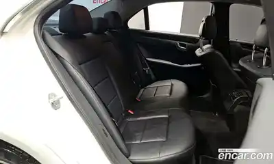 Mercedes-Benz E-Class 2011 1.8 Автомат в Москве № 161823, миниатюра 11