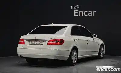 Mercedes-Benz E-Class 2011 1.8 Автомат в Москве № 161823, миниатюра 2