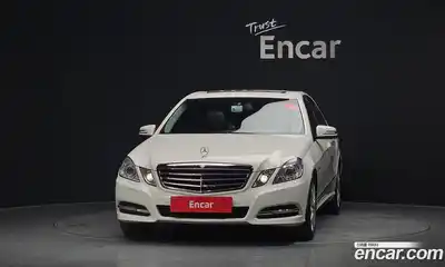 Mercedes-Benz E-Class 2011 1.8 Автомат в Москве № 161823, миниатюра 3