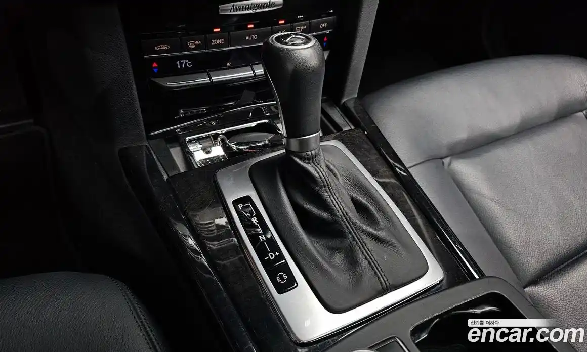 Mercedes-Benz E-Class 2011 1.8 Автомат в Москве № 161823, фото 9