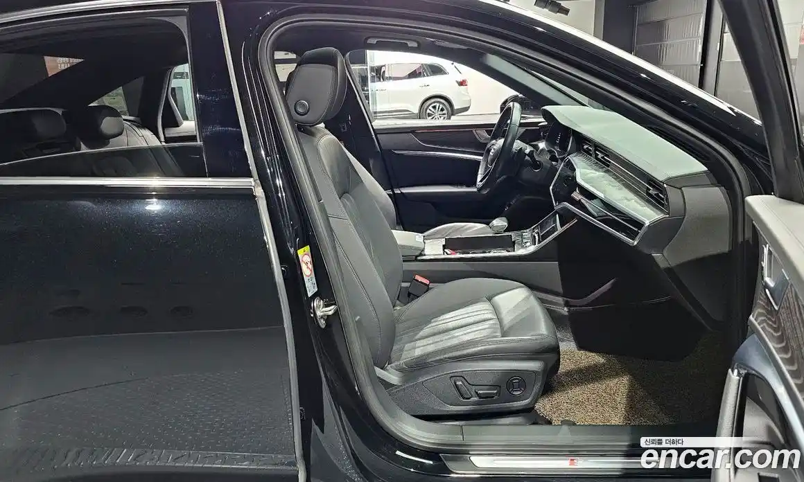 Audi A6 2021 2.0 Автомат в Москве № 163667, фото 14