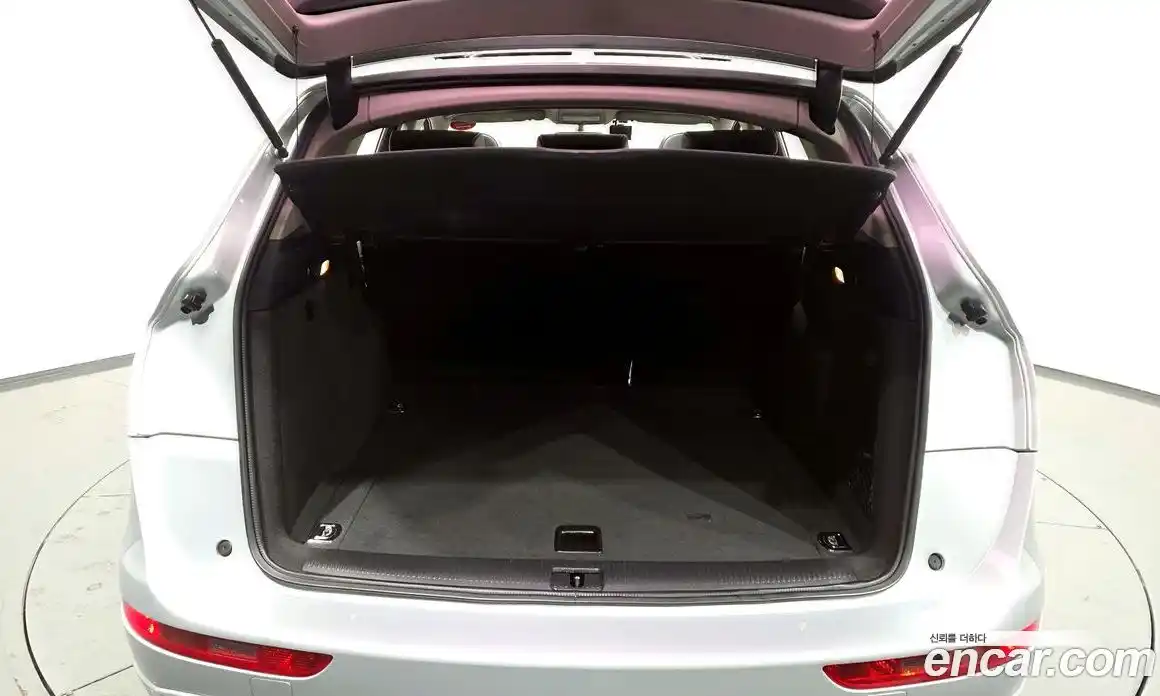 Audi Q5 2012 2.0 Автомат в Москве № 163825, фото 8