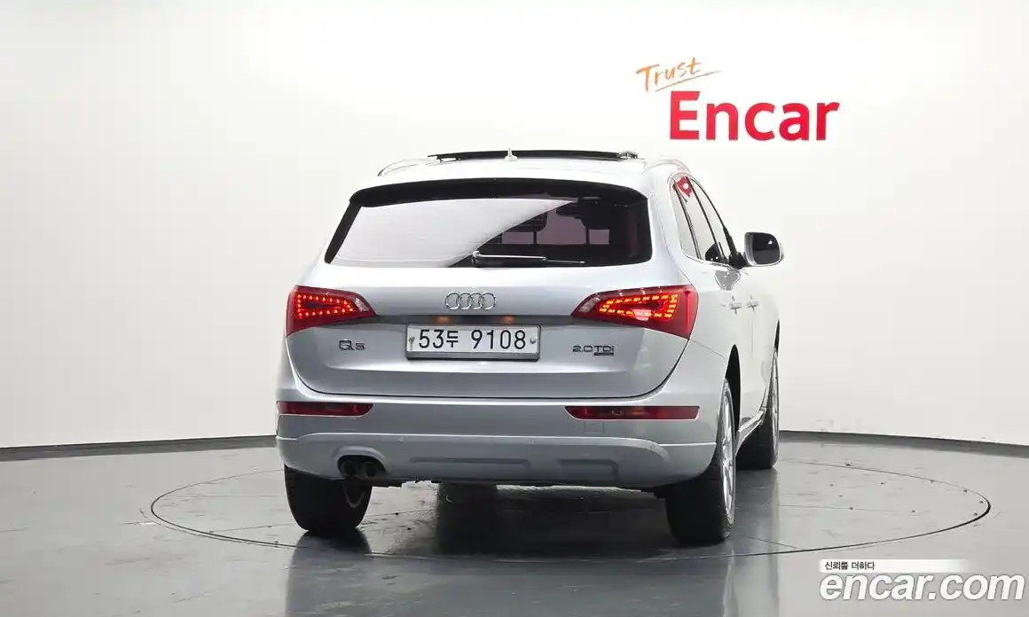 Audi Q5 2012 2.0 Автомат в Москве № 163825, фото 9