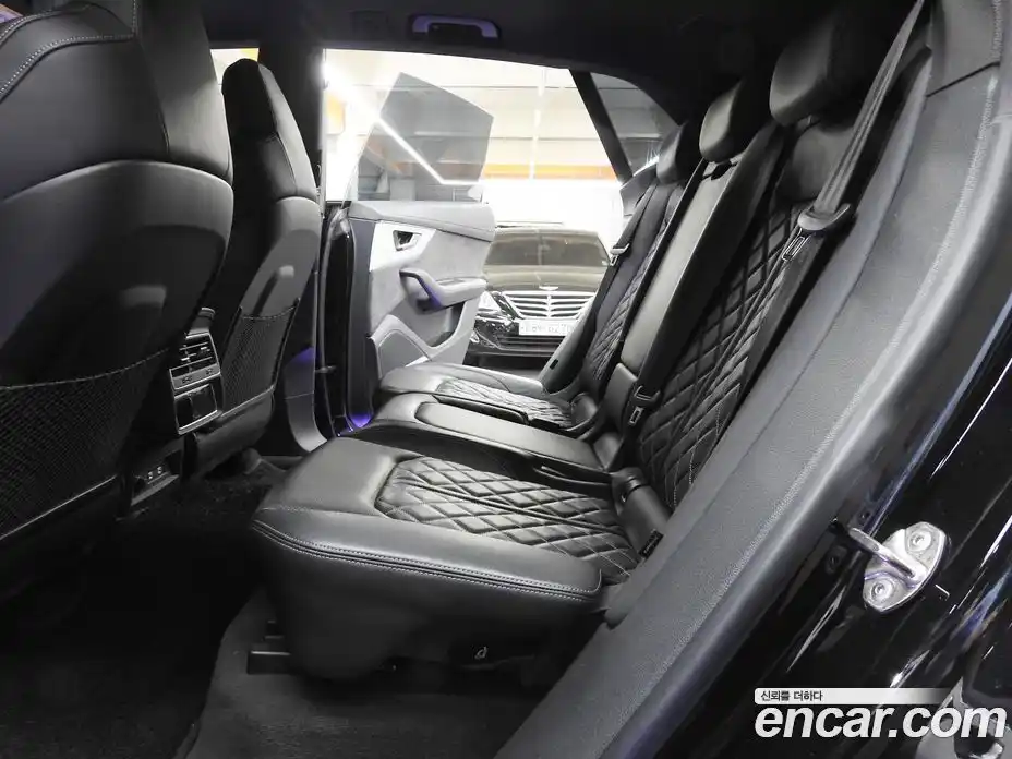 Audi Q8 2021 3.0 Автомат в Москве № 163973, фото 19