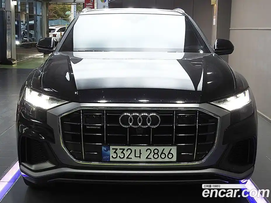 Audi Q8 2021 3.0 Автомат в Москве № 163973, фото 3