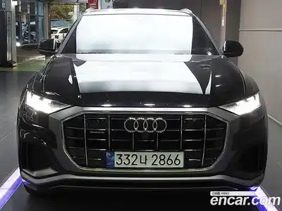 Audi Q8 2021 3.0 Автомат в Москве № 163973, миниатюра 3