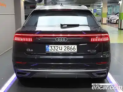 Audi Q8 2021 3.0 Автомат в Москве № 163973, миниатюра 4