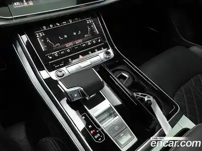 Audi Q8 2021 3.0 Автомат в Москве № 163973, миниатюра 9
