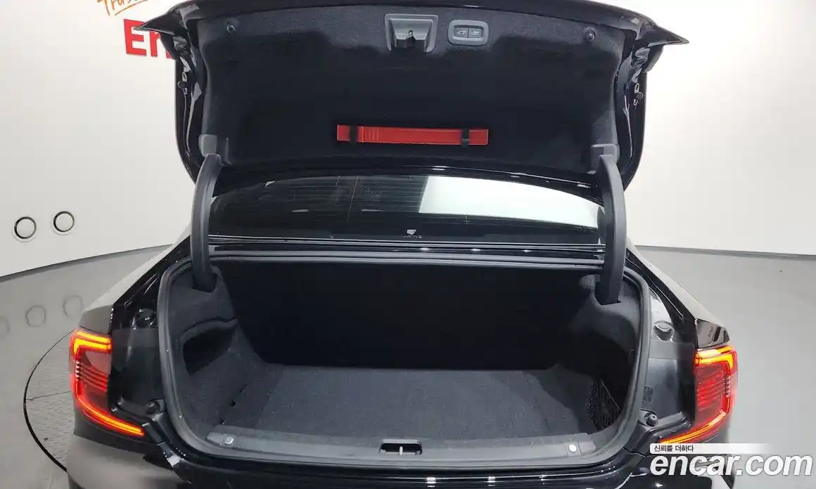 Volvo S90 2023 2.0 Автомат в Москве № 164485, фото 16