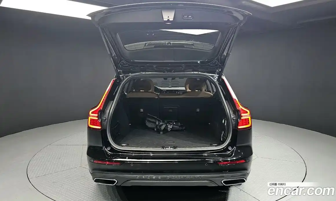 Volvo V60 2020 2.0 Автомат в Москве № 164688, фото 20