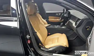 Volvo V60 2020 2.0 Автомат в Москве № 164688, миниатюра 10