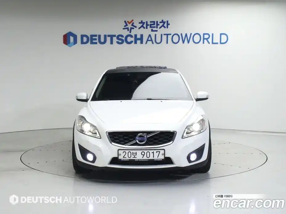 Volvo C30 2012 2.0 Автомат в Москве № 164829, фото 3