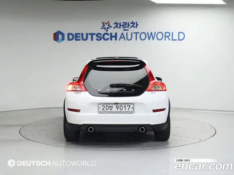 Volvo C30 2012 2.0 Автомат в Москве № 164829, фото 4